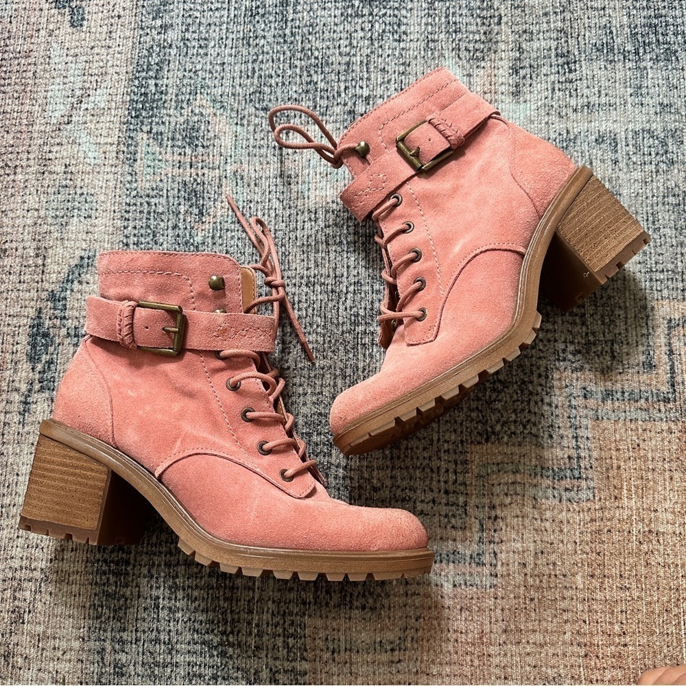 Zodiac Pink Suede Heeled Combat Boots sz 9